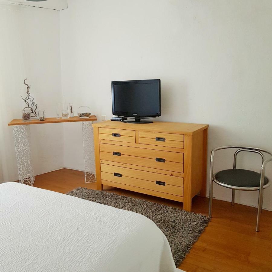 Chambre D Hotes "Lilimyna" Avec Petit Dejeuner Barjols Exteriör bild
